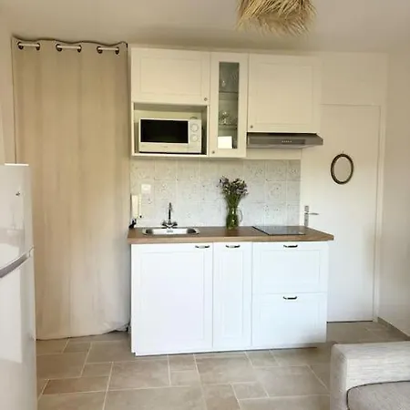 Appartement Centre Ville- Grand Balcon-meuble Boconcept