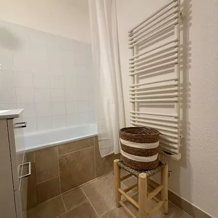 Centre Ville- Grand Balcon-meuble Boconcept * Cavalaire-sur-Mer