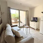 Centre Ville- Grand Balcon-meuble Boconcept Apartman Cavalaire-sur-Mer
