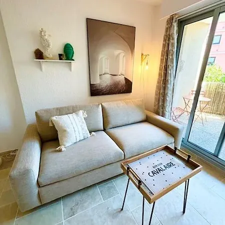 Centre Ville- Grand Balcon-meublé Boconcept Apartamento