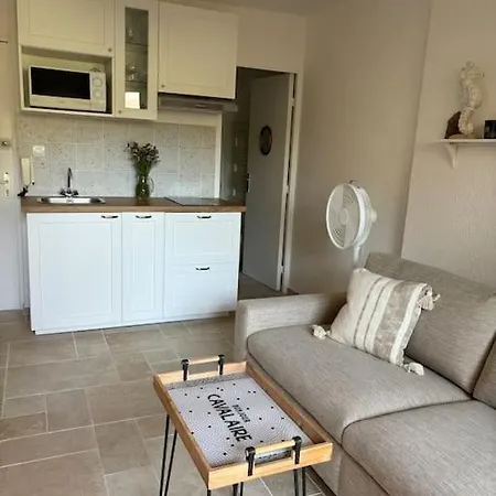 Centre Ville- Grand Balcon-meublé Boconcept Apartamento